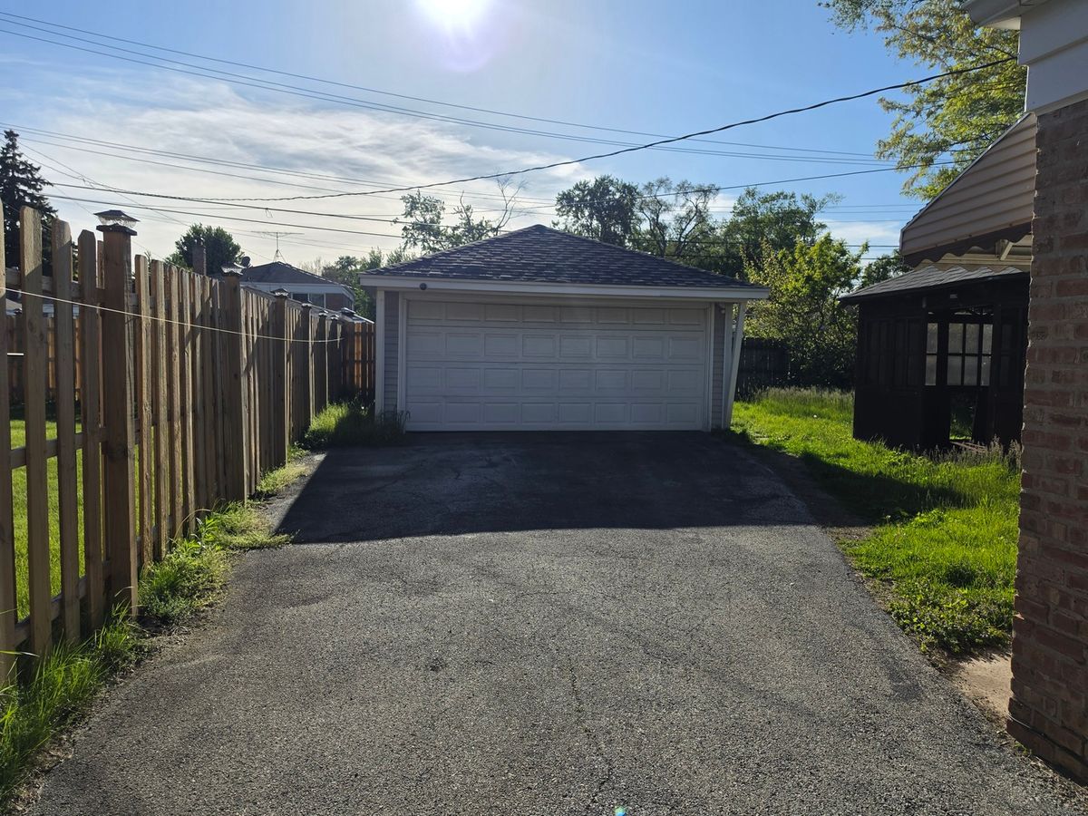 14634 Kenwood Avenue, Dolton, IL 60419