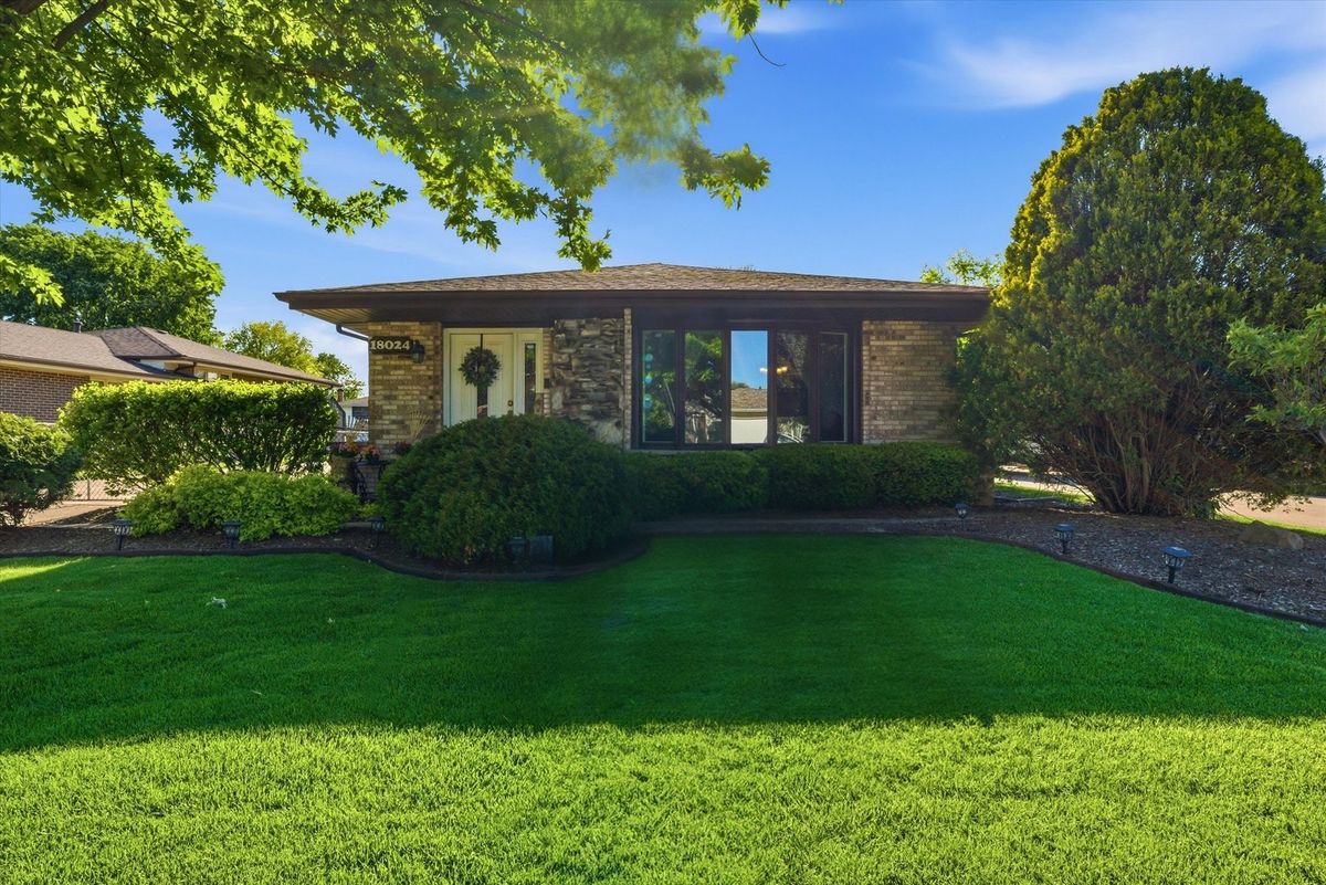 18024 65th Avenue, Tinley Park, IL 60477
