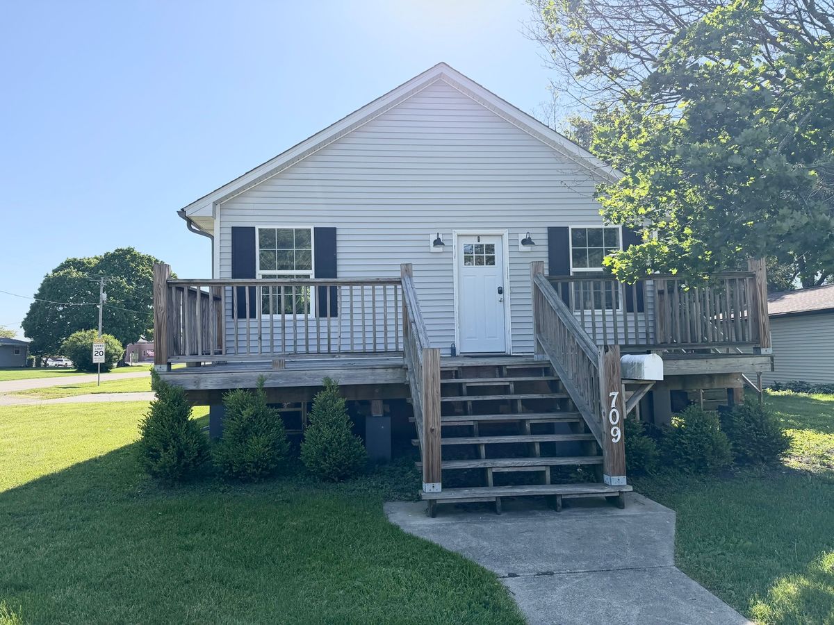 709 Mill Street, Leroy, IL 61752