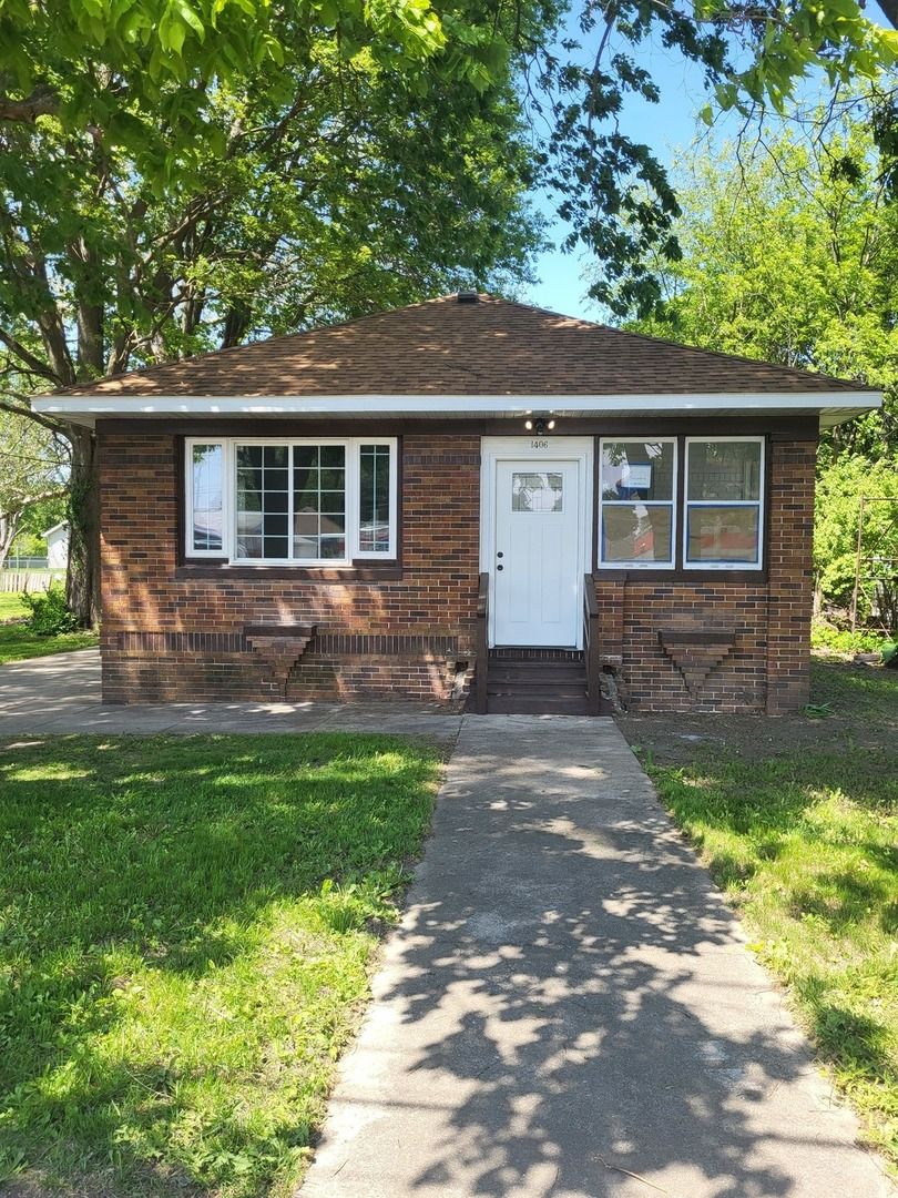 1406 S Bloomington Street, Streator, IL 61364