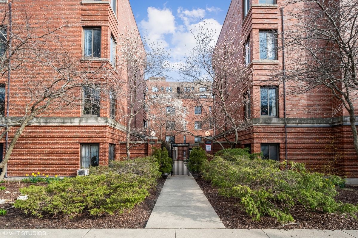 1224 Chase Avenue, Chicago, IL 60626