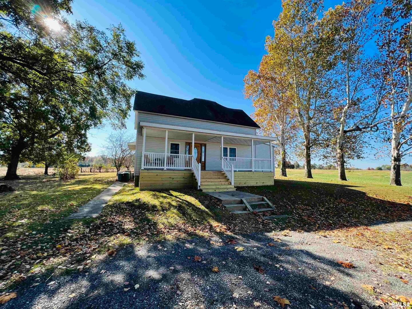 17064 Old Frankfort Road — Johnston City, IL 62951