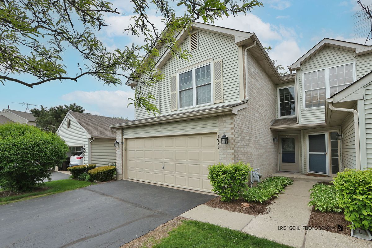 1739 COURT Street, McHenry, IL 60050