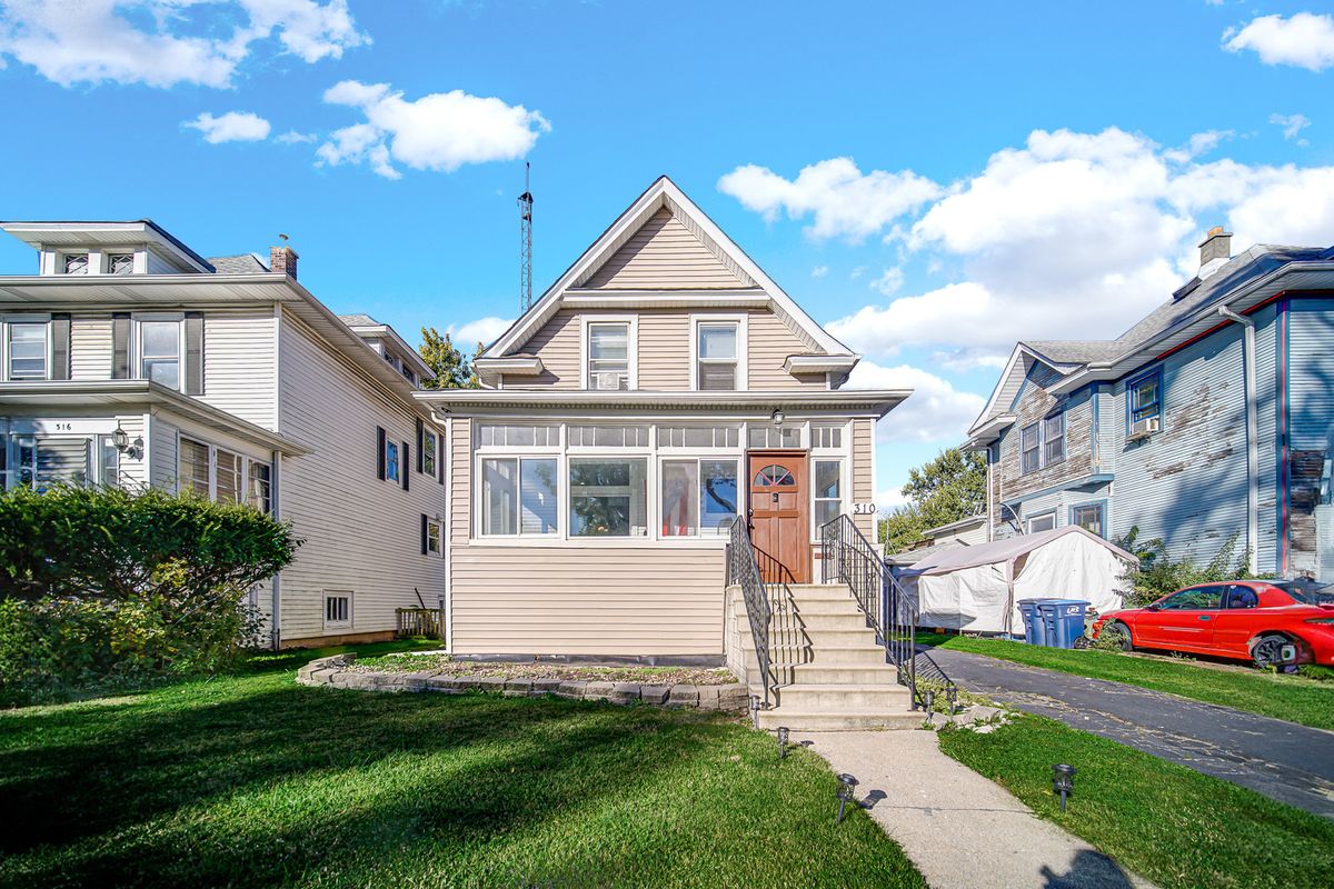 310 2ND Avenue, Maywood, IL 60153