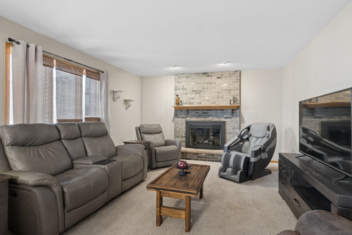 13456 MAVERICK Trail, Homer Glen, IL 60491