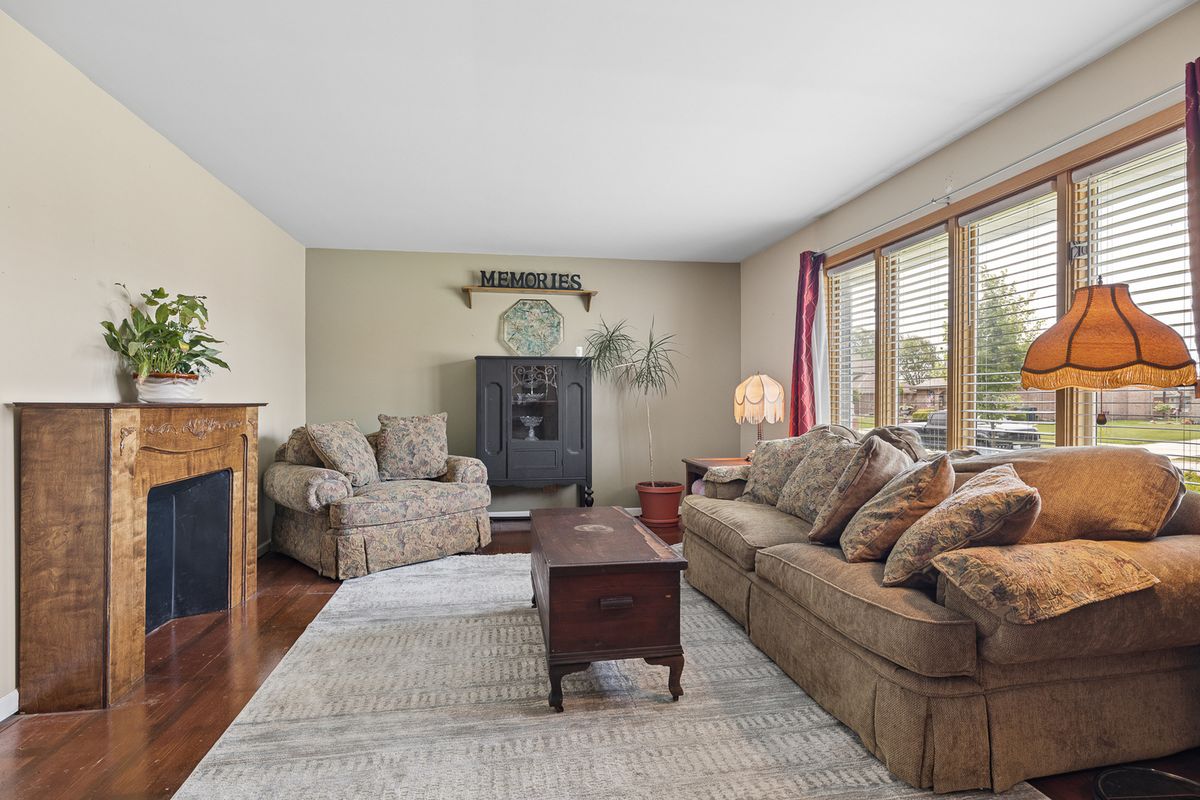 13456 MAVERICK Trail, Homer Glen, IL 60491
