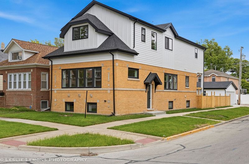 1247 Scoville Avenue, Berwyn, IL 60402