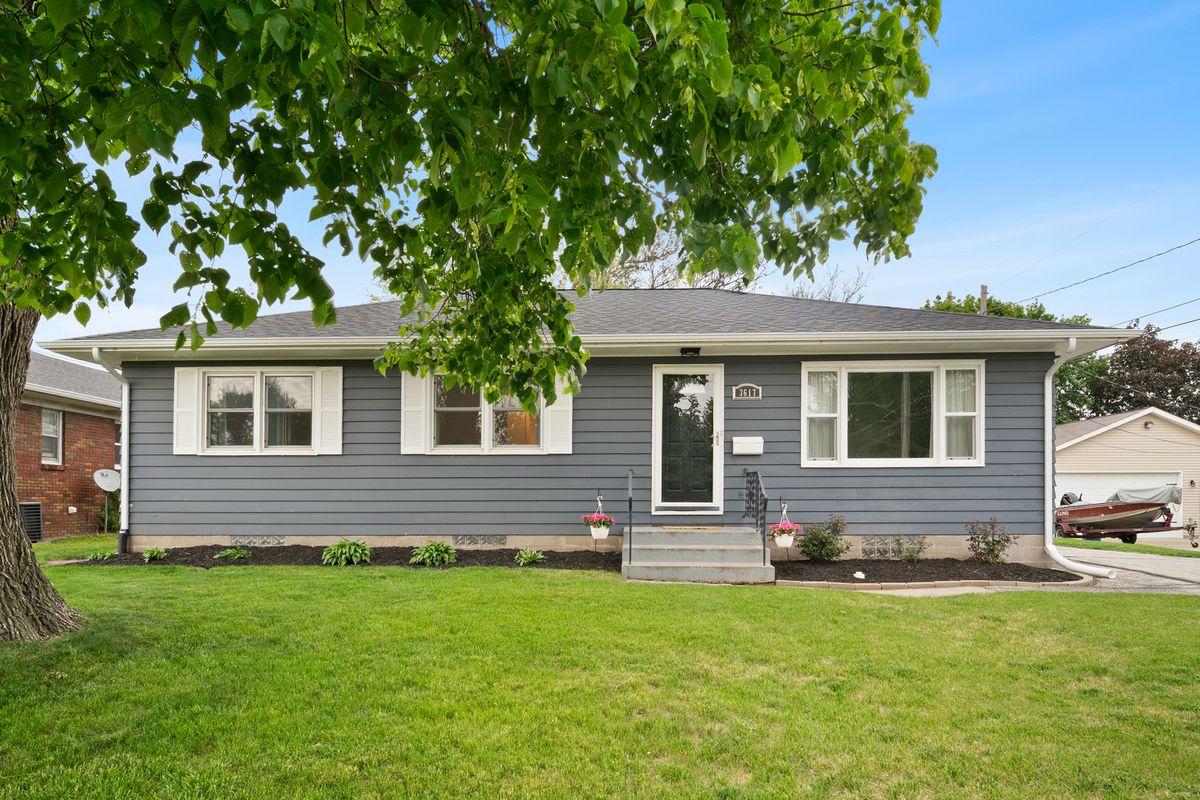 3617 Wilkes Avenue, Davenport, IA 52806