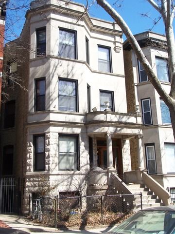 864 Newport Avenue, Chicago, IL 60657