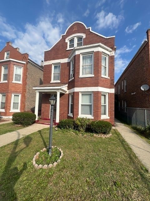 4222 Cullerton Street, Chicago, IL 60623