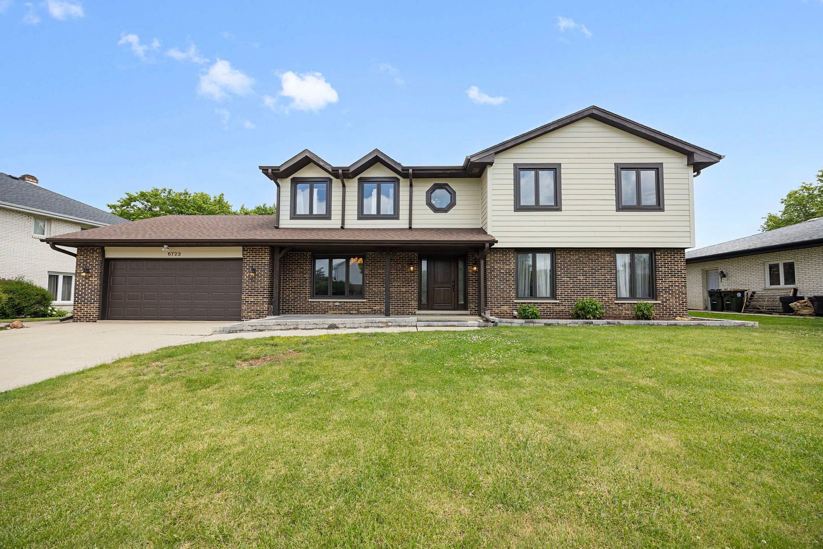 6723 Kingswood Road — Willowbrook, IL 60527