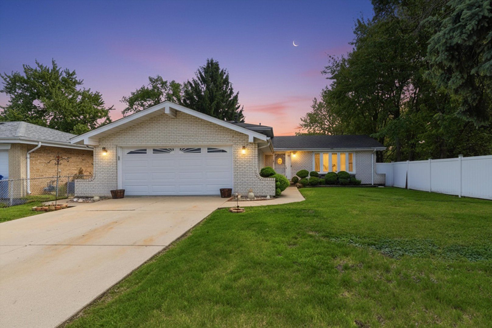 5815 W 87th Place — Oak Lawn, IL 60453