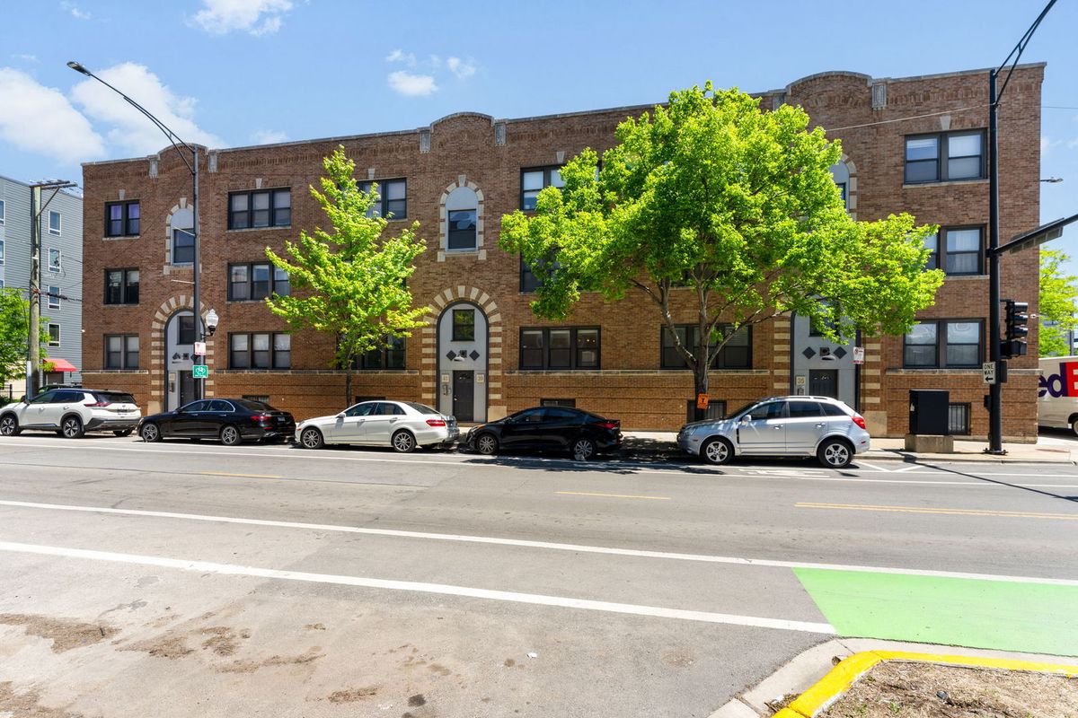 39 Paulina Street, Chicago, IL 60612