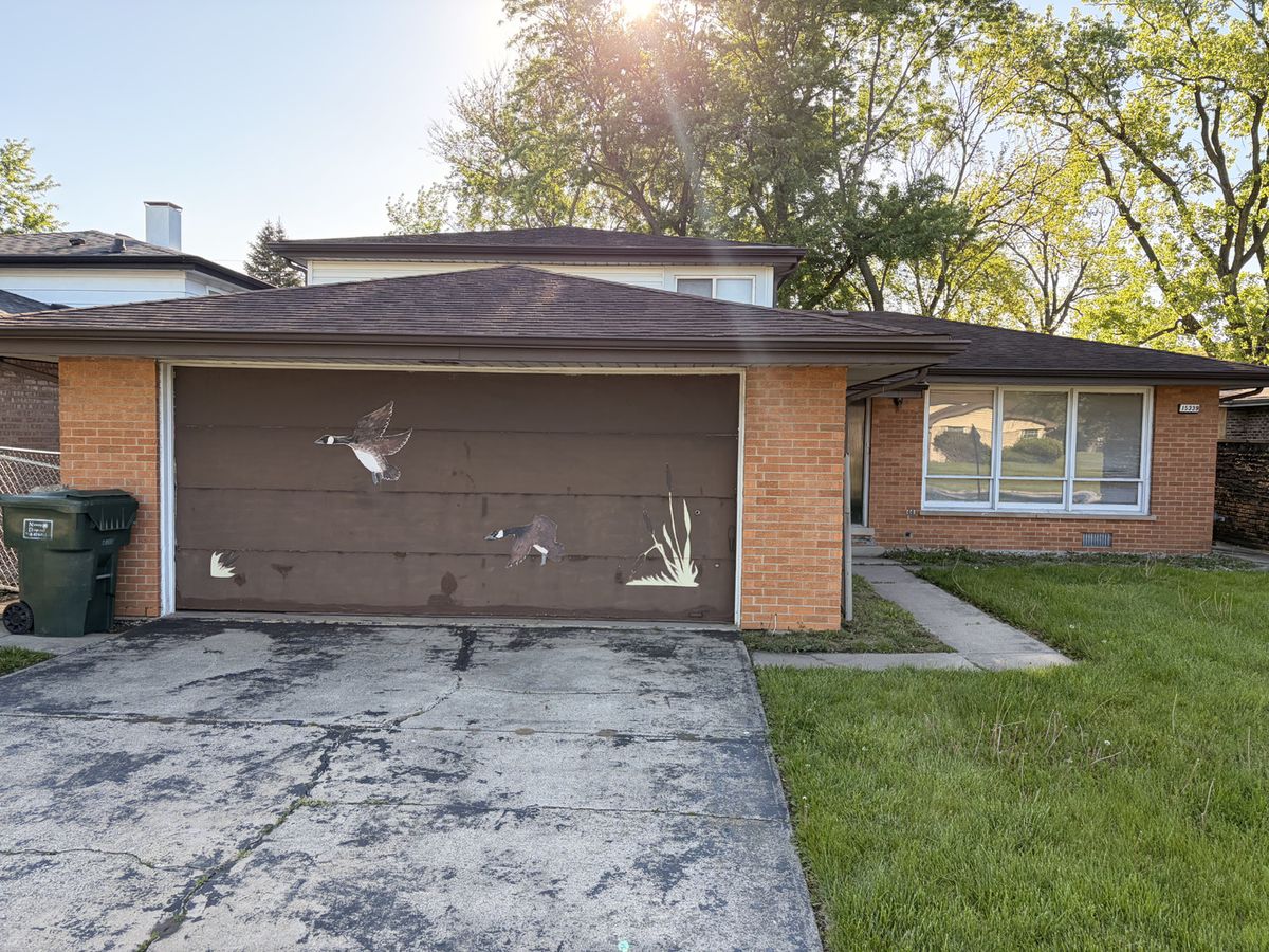 15339 Blackstone Avenue, Dolton, IL 60419