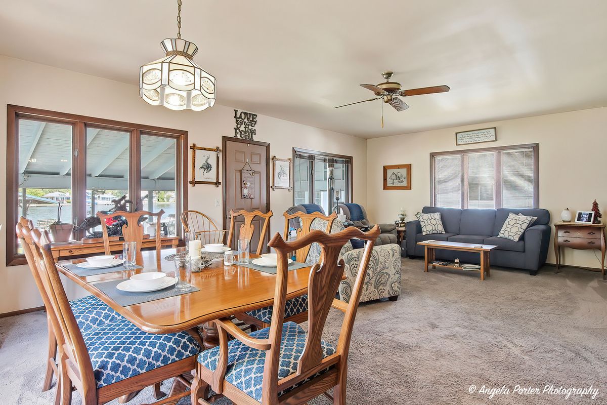 1518 River Terrace Drive, Johnsburg, IL 60051