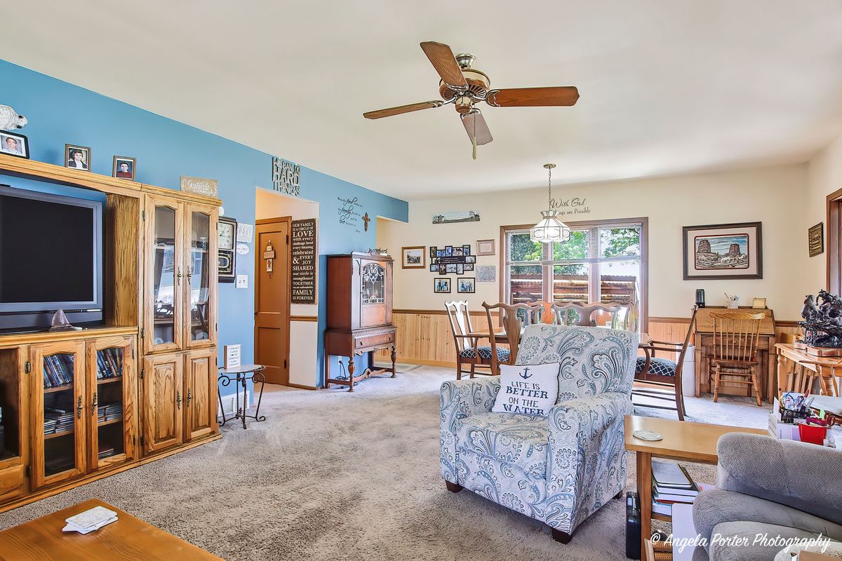 1518 River Terrace Drive, Johnsburg, IL 60051