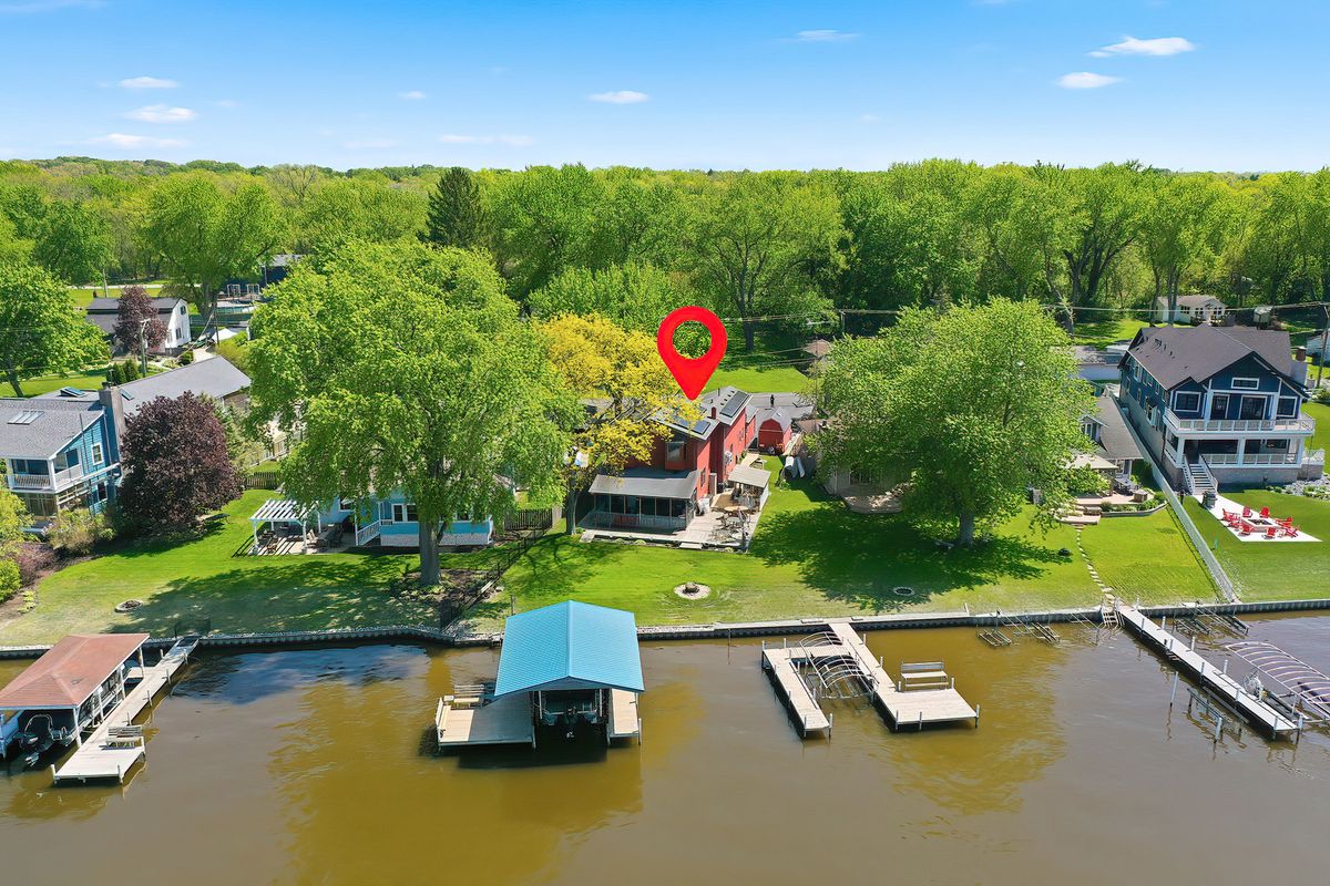 1518 River Terrace Drive, Johnsburg, IL 60051