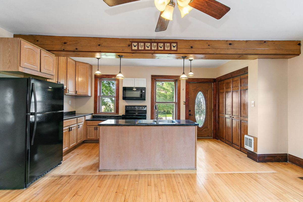 5440 Miller Road, Shabbona, IL 60550