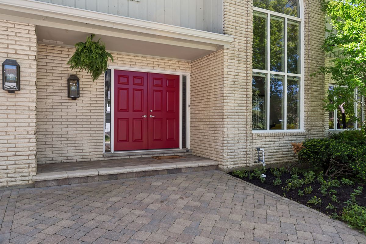 828 Woodleigh Avenue, Highland Park, IL 60035