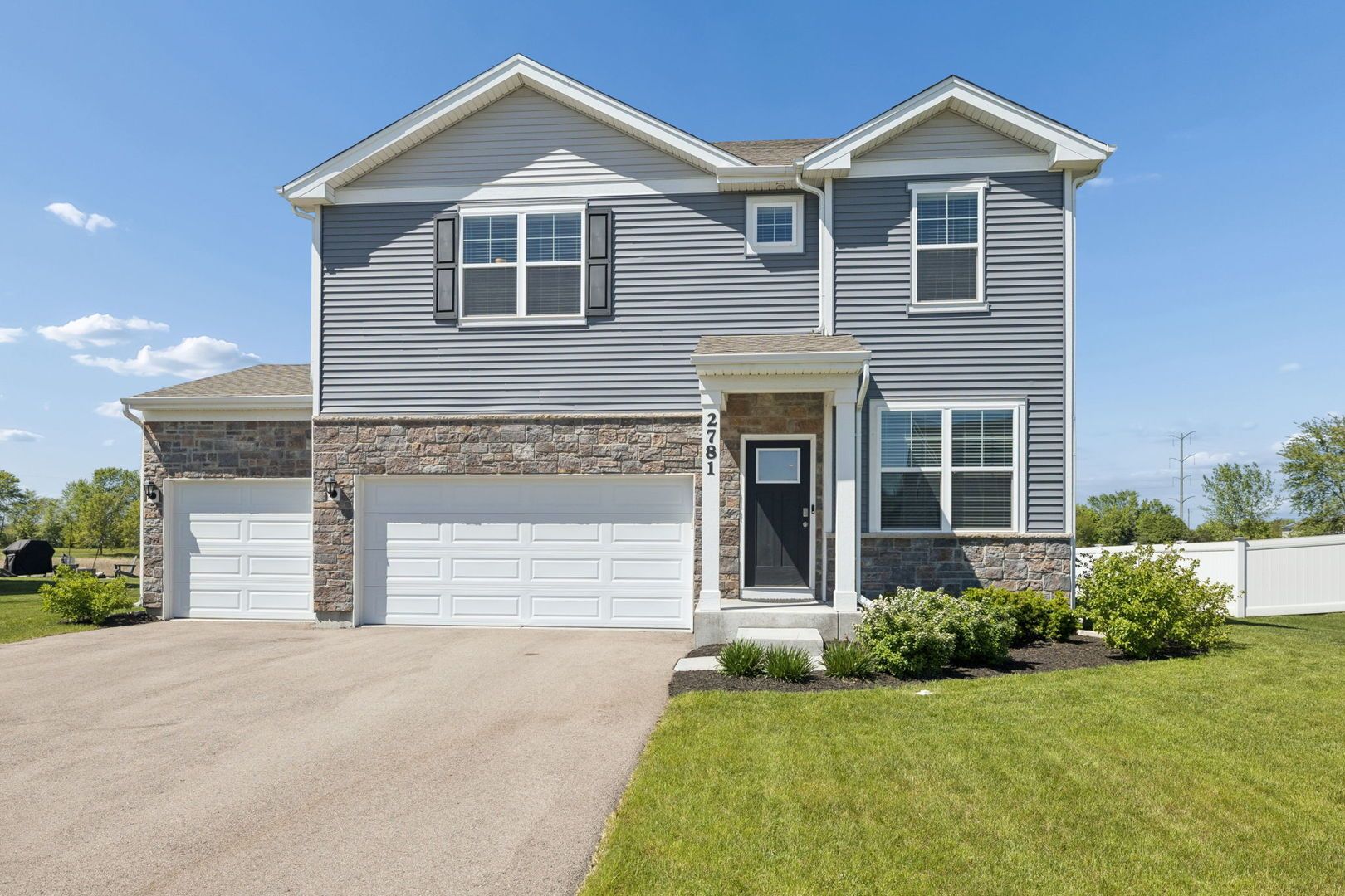 2781 Berrywood Lane — Yorkville, IL 60560