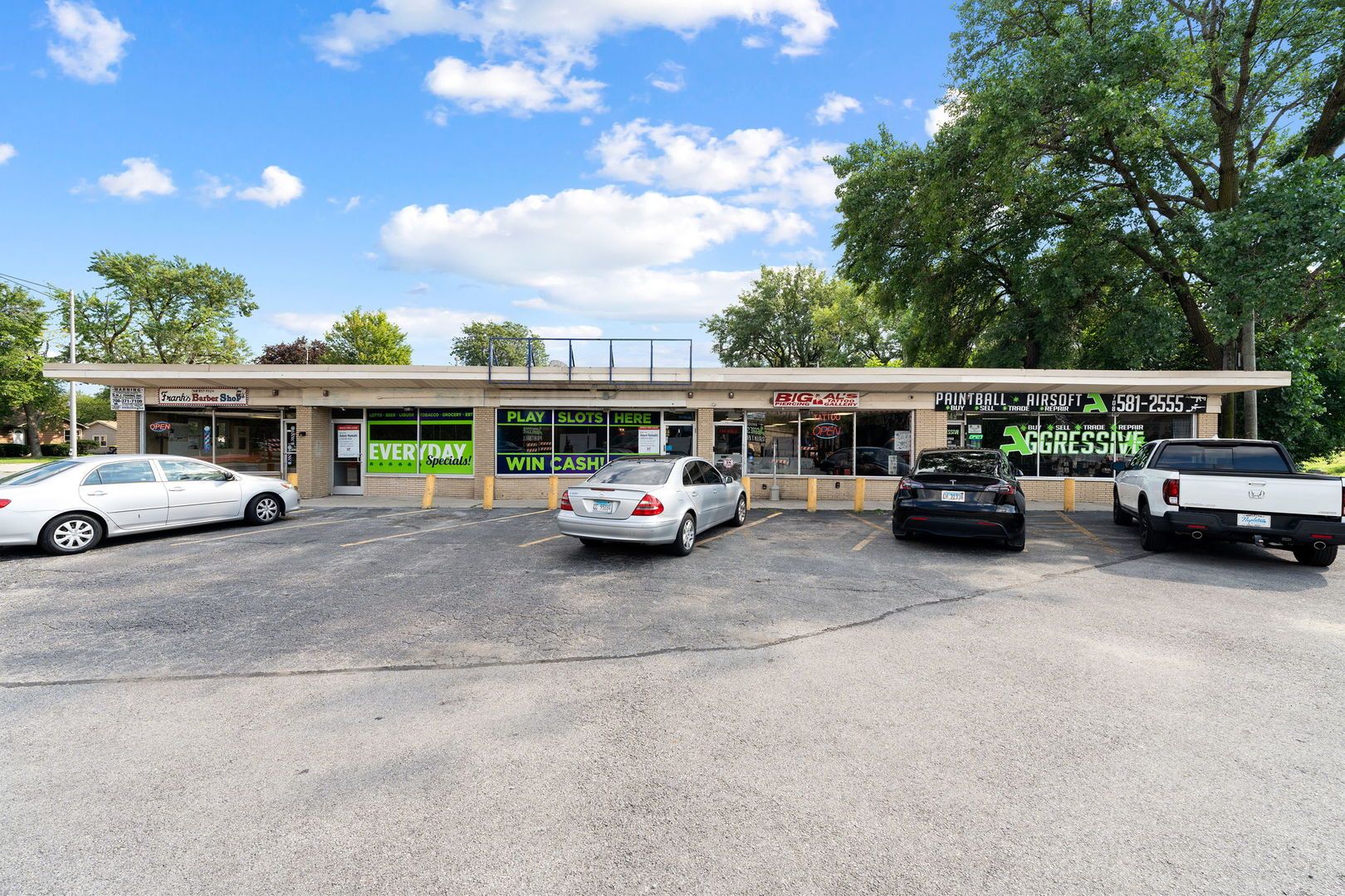 10341 Southwest Highway — Chicago Ridge, IL 60415