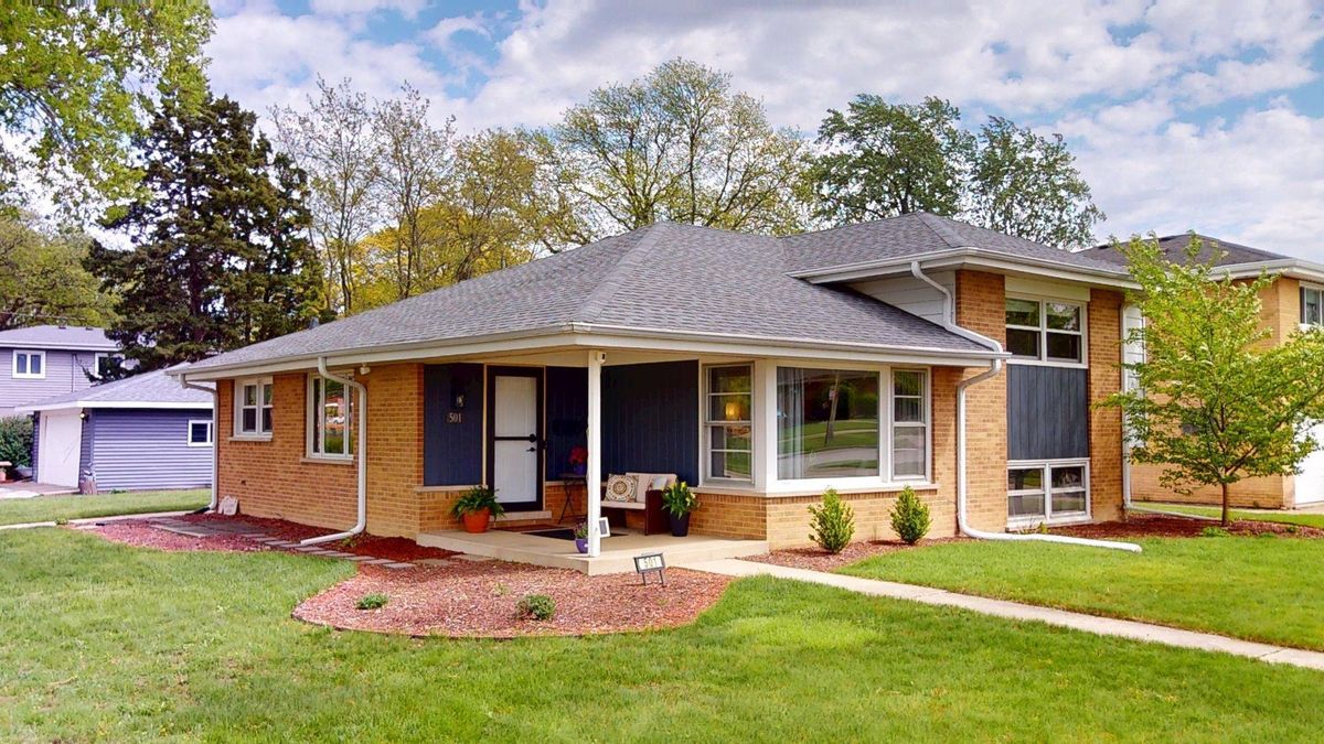 501 School Street, Mount Prospect, IL 60056