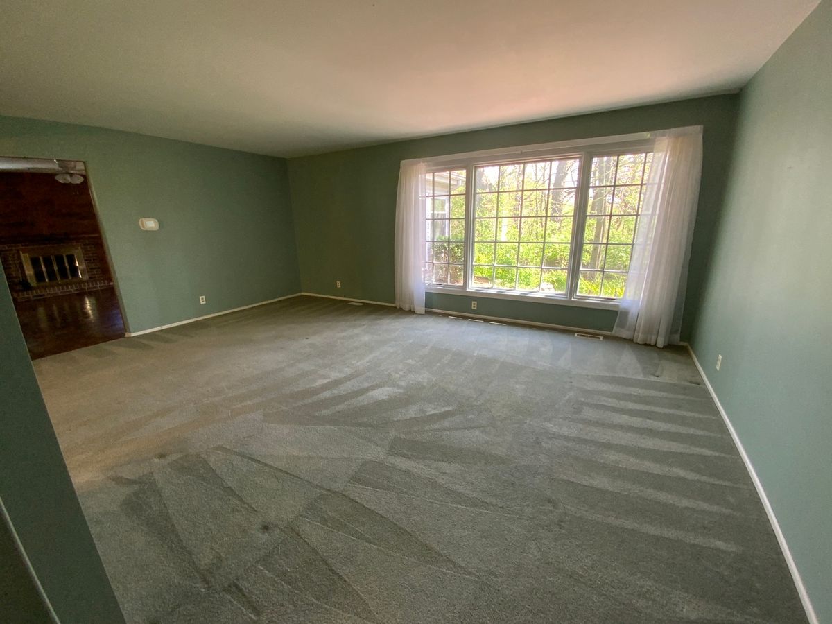 660 Juniper Circle, Algonquin, IL 60102