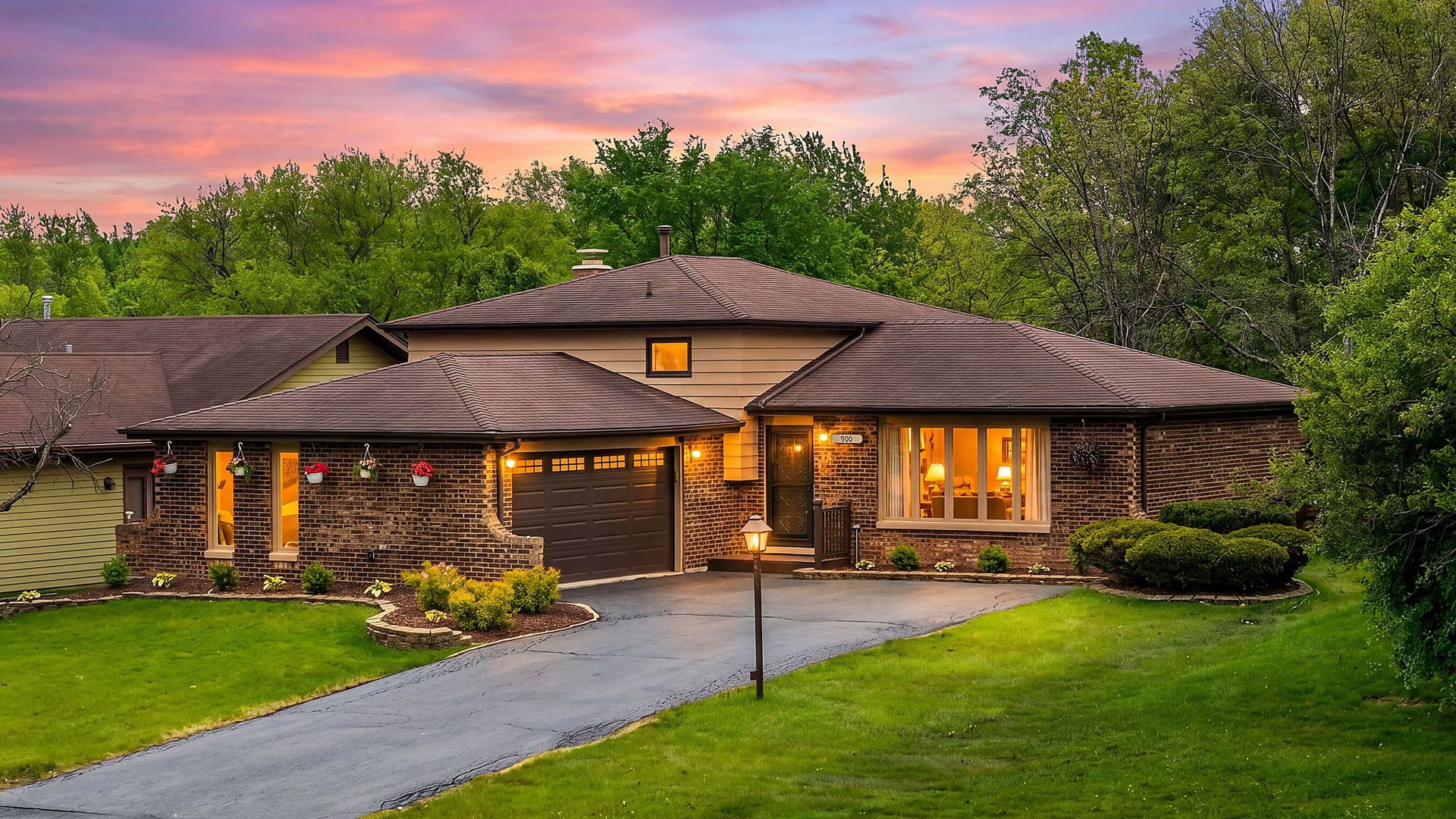 900 Carol Lane — Crete, IL 60417