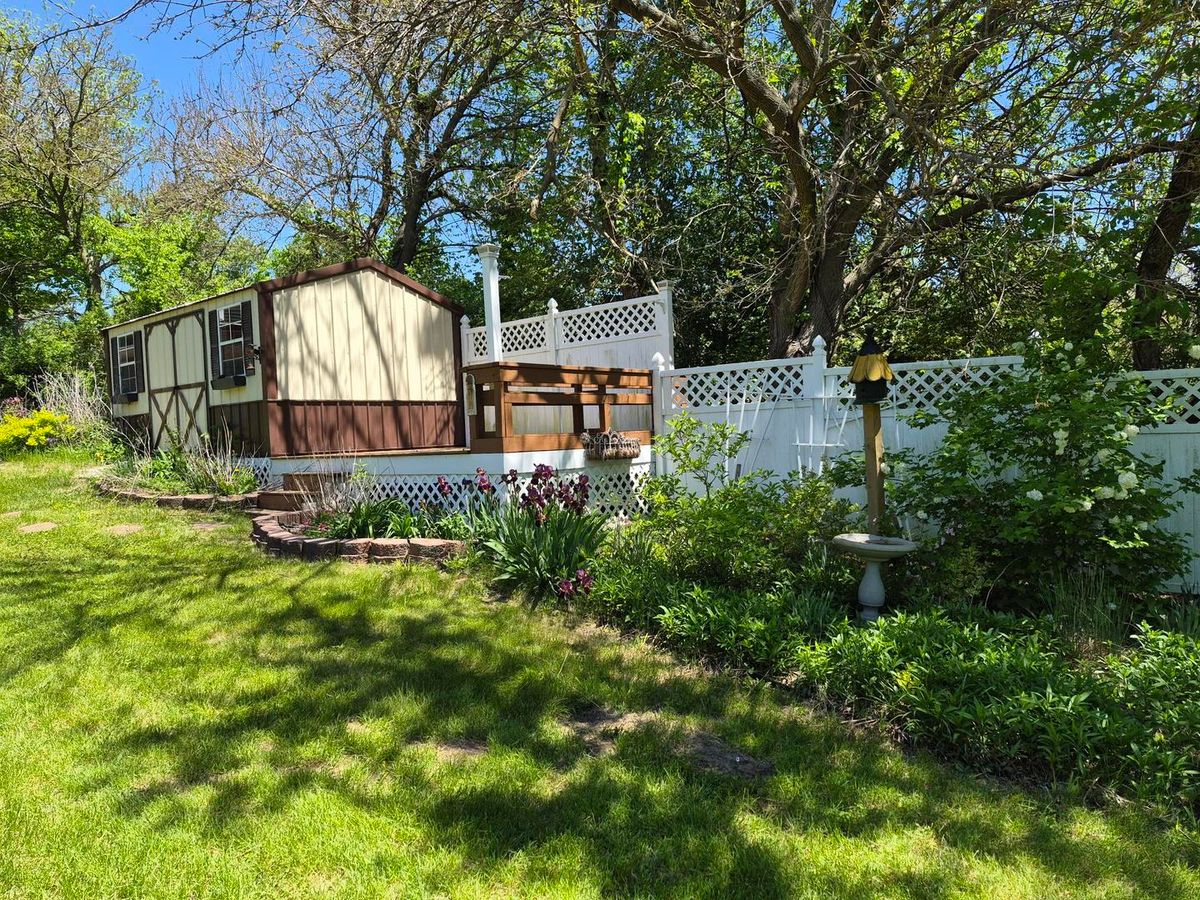 112 Valley View Road, Galesburg, IL 61401