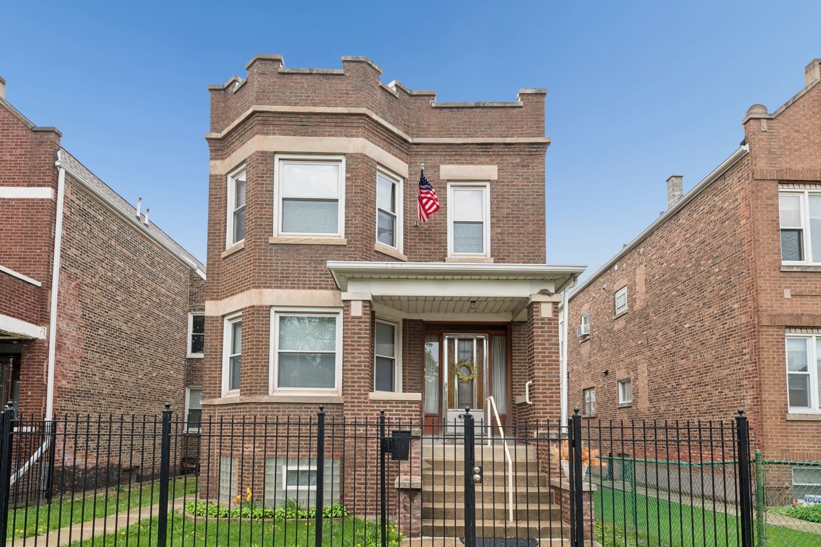3748 S Honore Avenue — Chicago, IL 60609