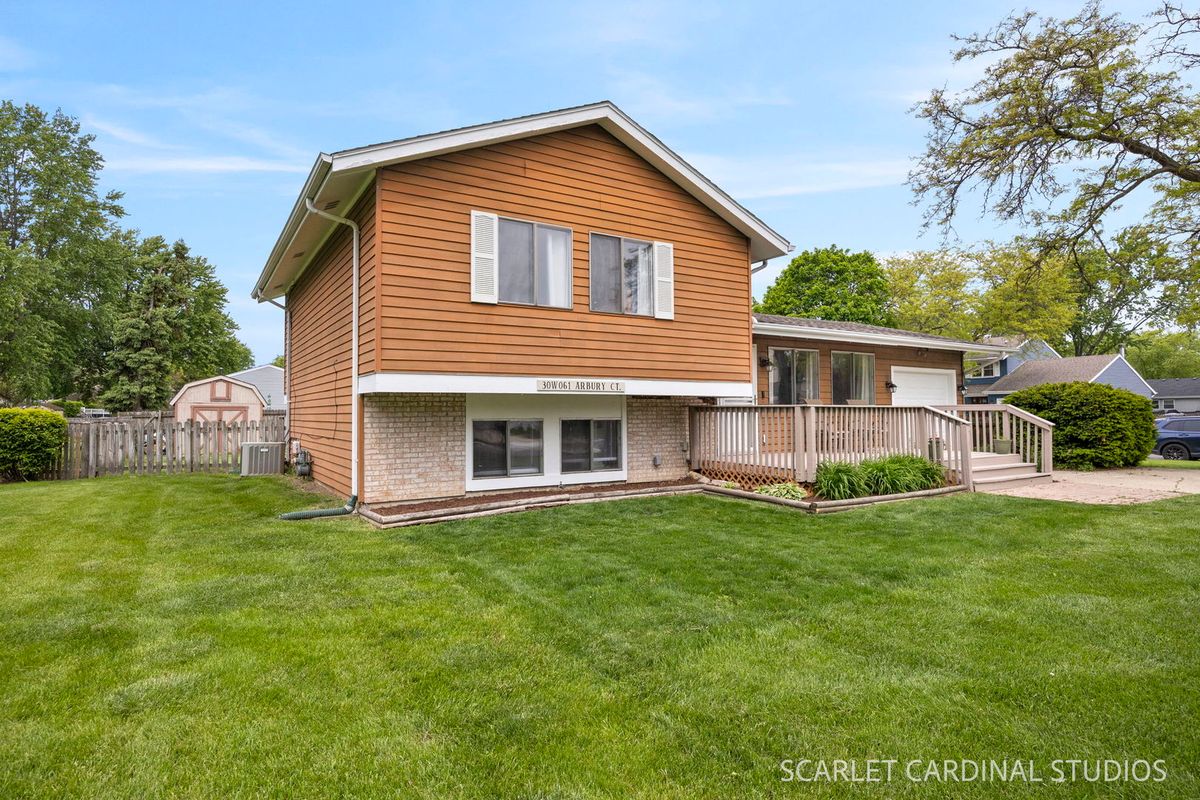 30W061 Arbury Court, Warrenville, IL 60555
