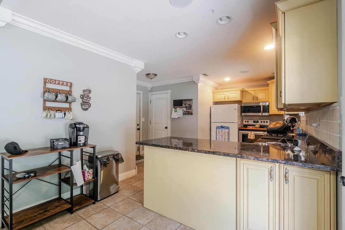 3018 Springfield Road, East Peoria, IL 61611