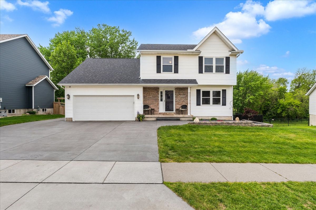 6140 Thornwood Avenue, Davenport, IA 52806