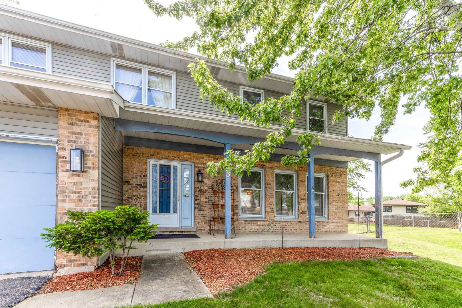 793 Santa Fe Court — Carol Stream, IL 60188