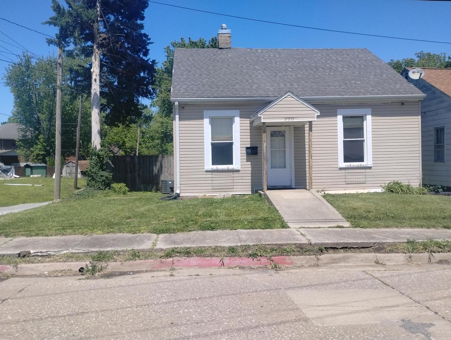 200 E Chestnut Street — Anna, IL 62906