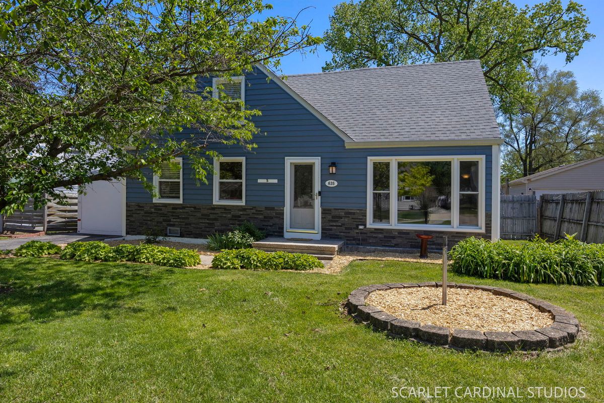 635 Edgewood Avenue, Lombard, IL 60148