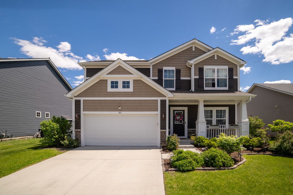 561 Stone Brook Drive, Romeoville, IL 60446