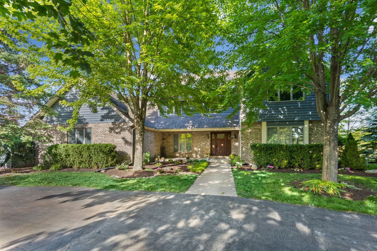 24428 Park River Lane, Shorewood, IL 60404