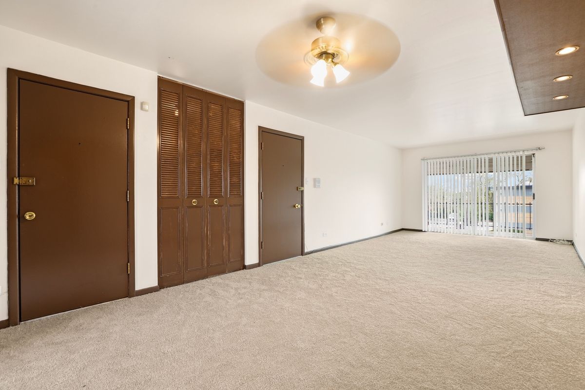 15335 Martin Luther King Jr Drive #21, Dolton, IL 60419