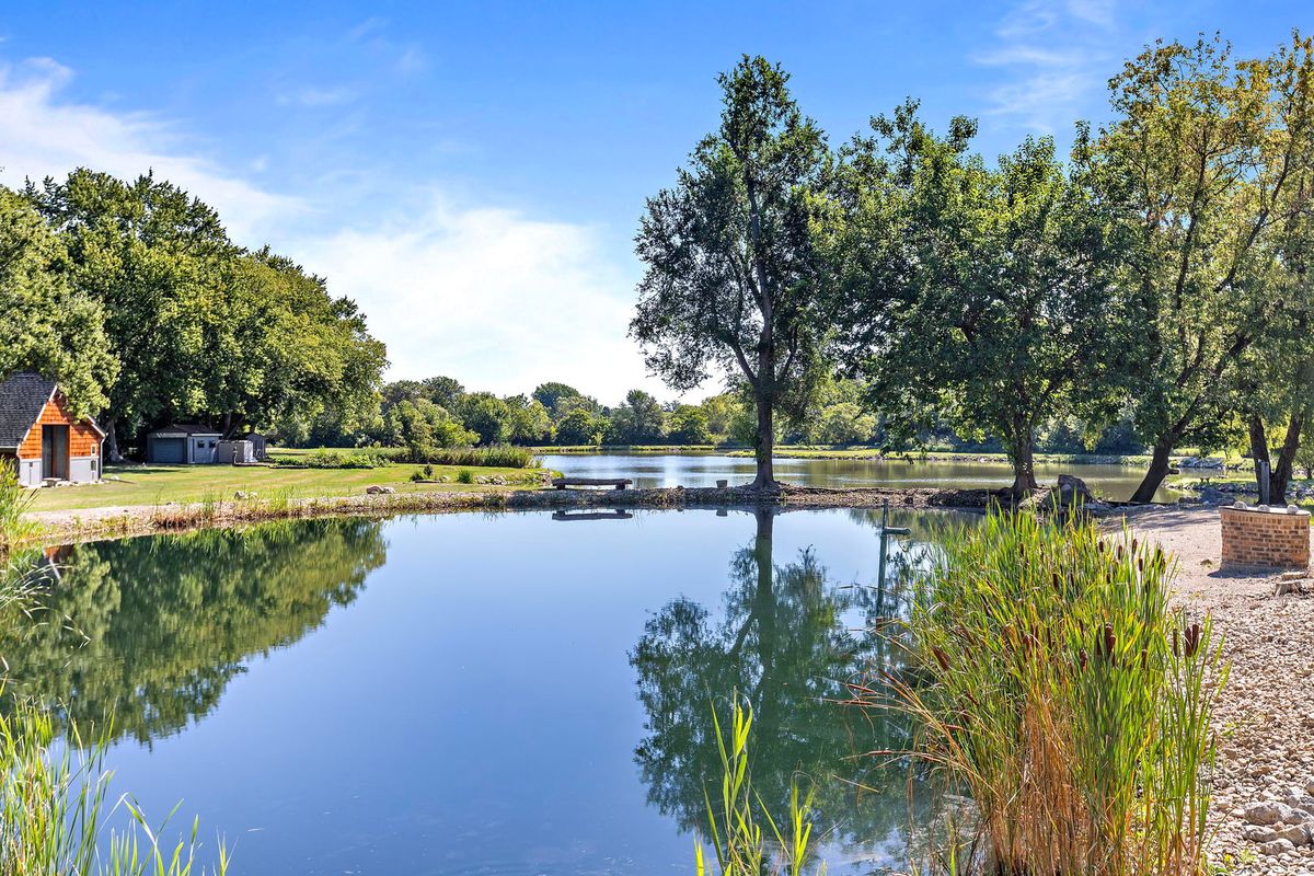 330 S Barrington Road, Barrington, IL 60010