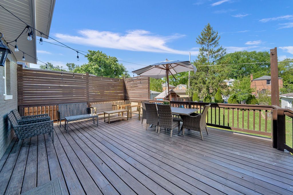 4234 Vernon Avenue, Brookfield, IL 60513