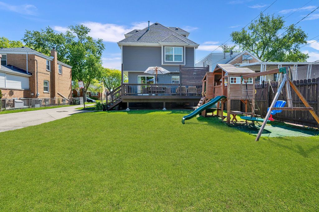 4234 Vernon Avenue, Brookfield, IL 60513