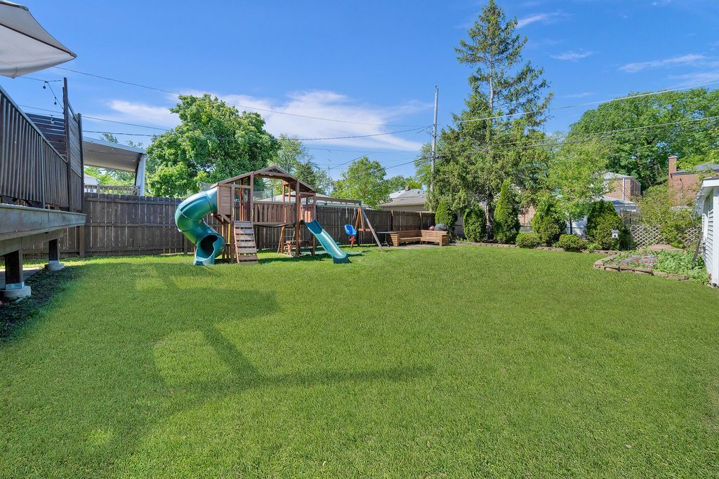 4234 Vernon Avenue, Brookfield, IL 60513