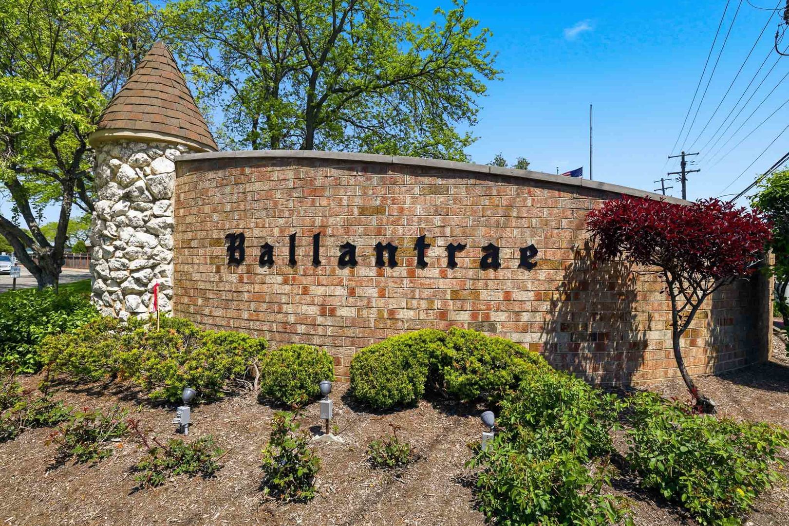 660 BALLANTRAE Drive #B — Northbrook, IL 60062
