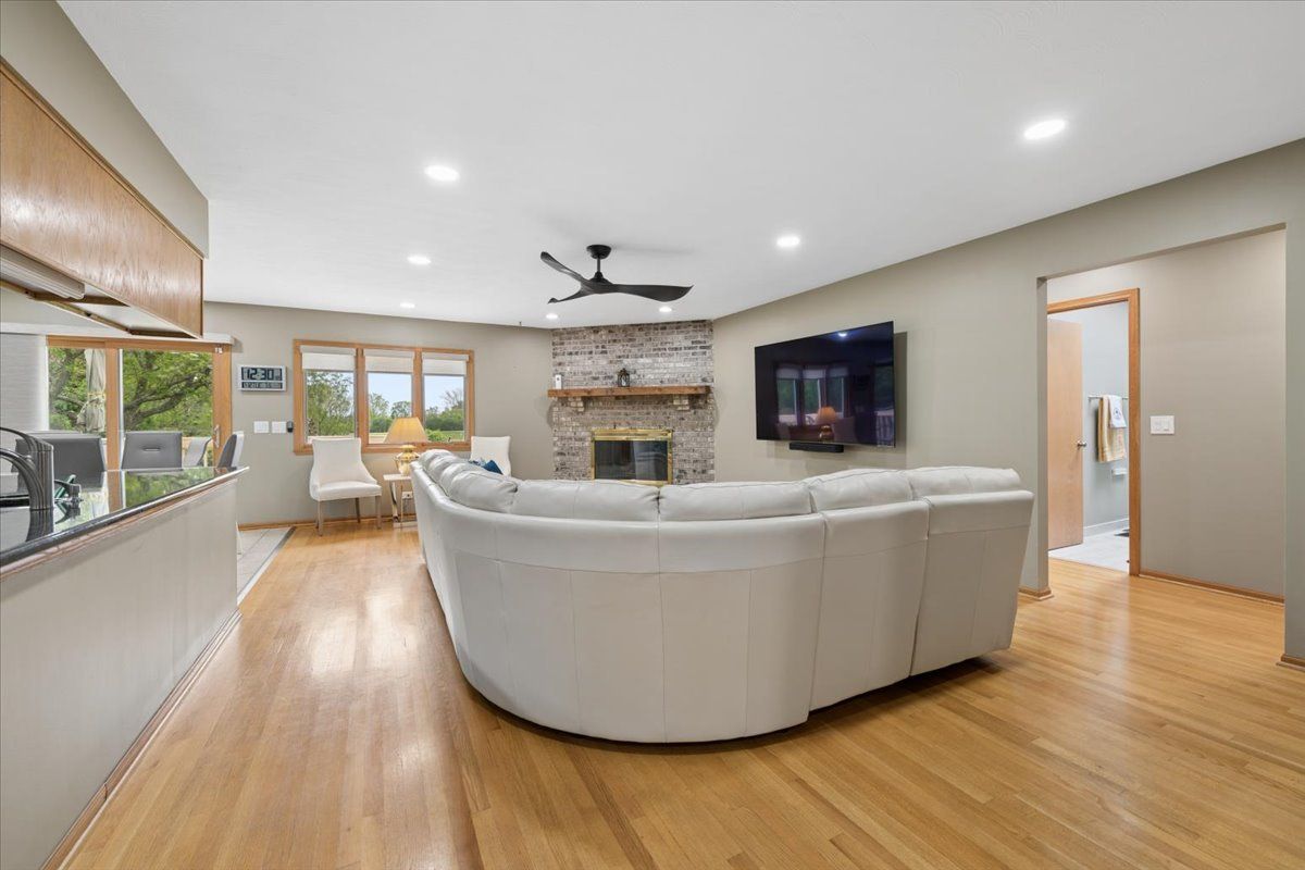 1217 Lynnfield Lane, Bartlett, IL 60103