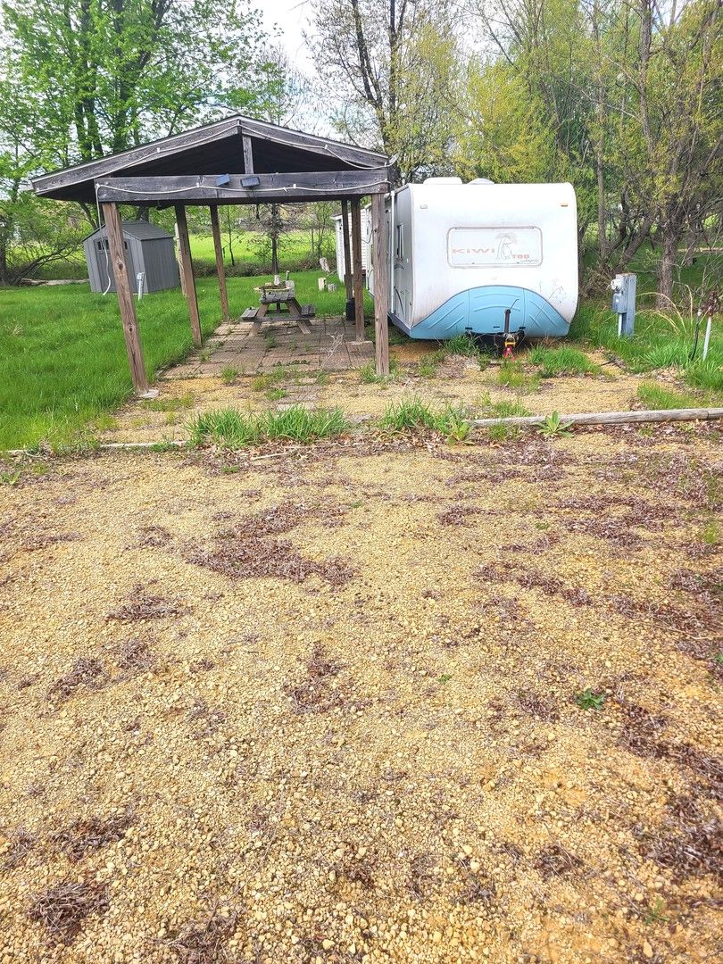 20/8 Woodhaven, Sublette, IL 61367