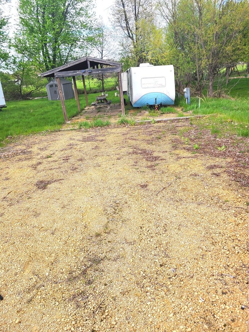 20/8 Woodhaven, Sublette, IL 61367