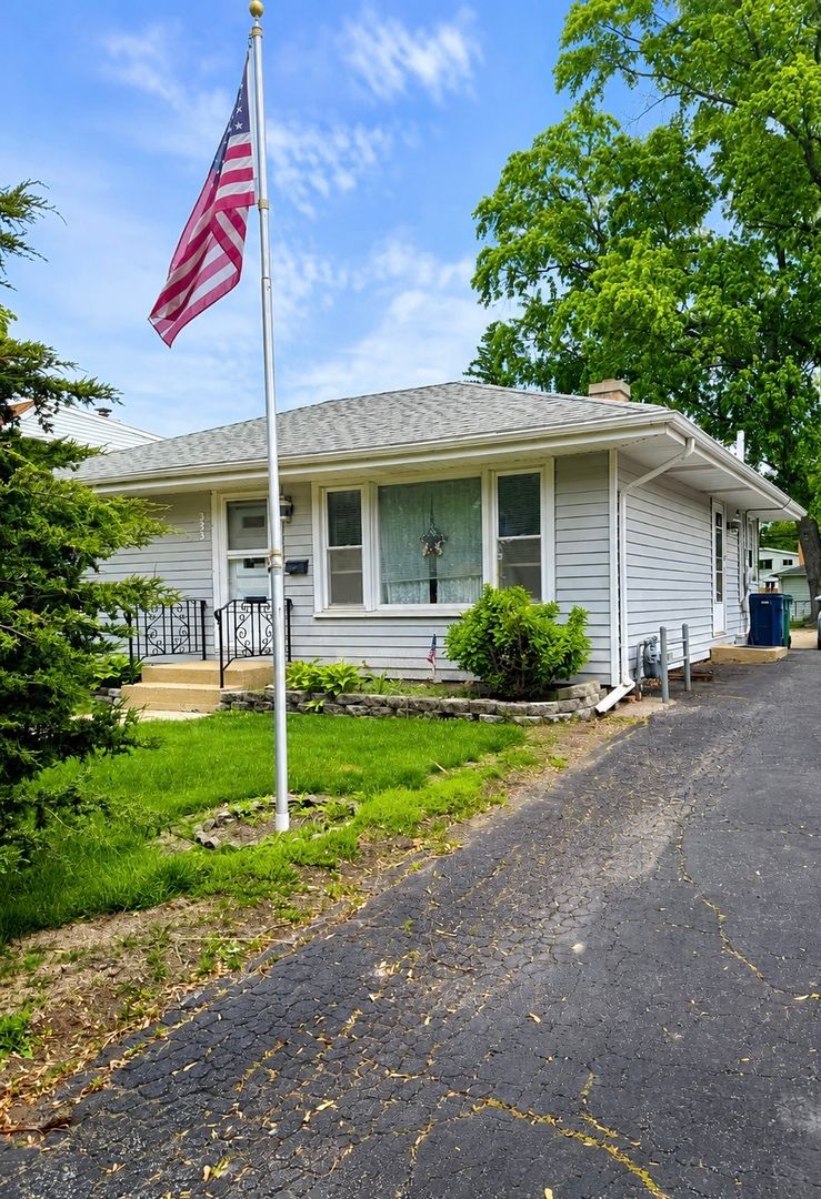 333 Garfield Street, Lombard, IL 60148
