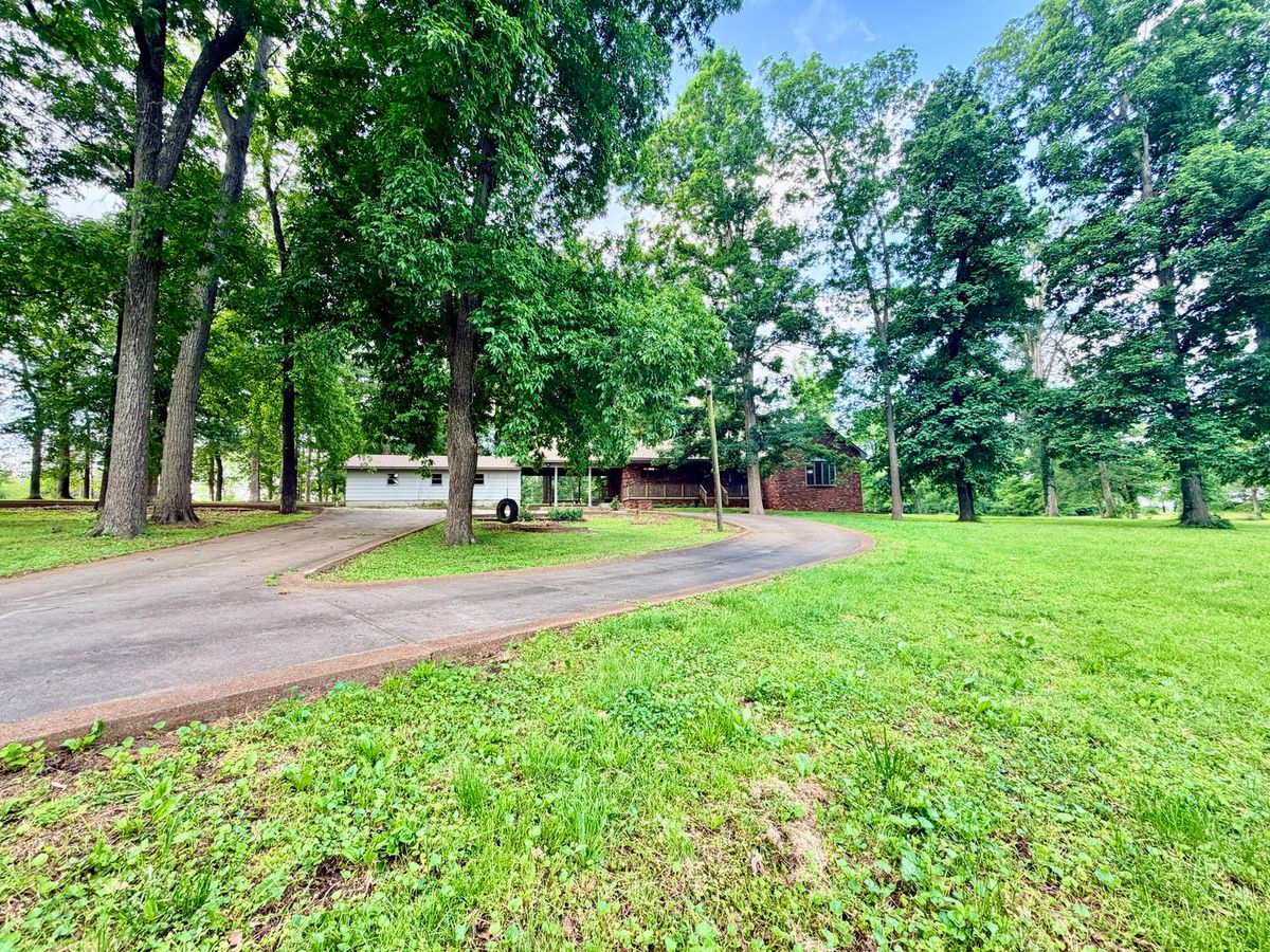 5996 S US 45 Highway, Metropolis, IL 62960