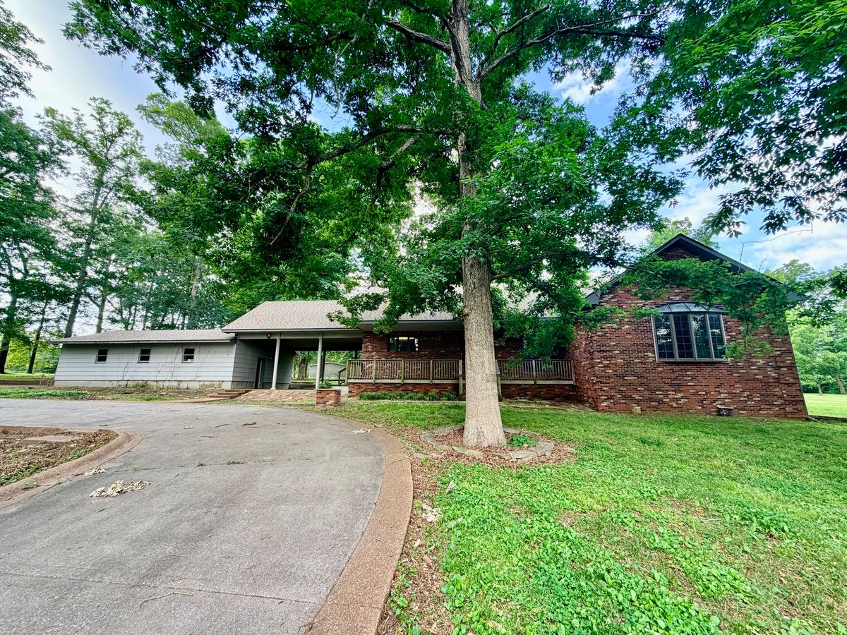 5996 S US 45 Highway, Metropolis, IL 62960